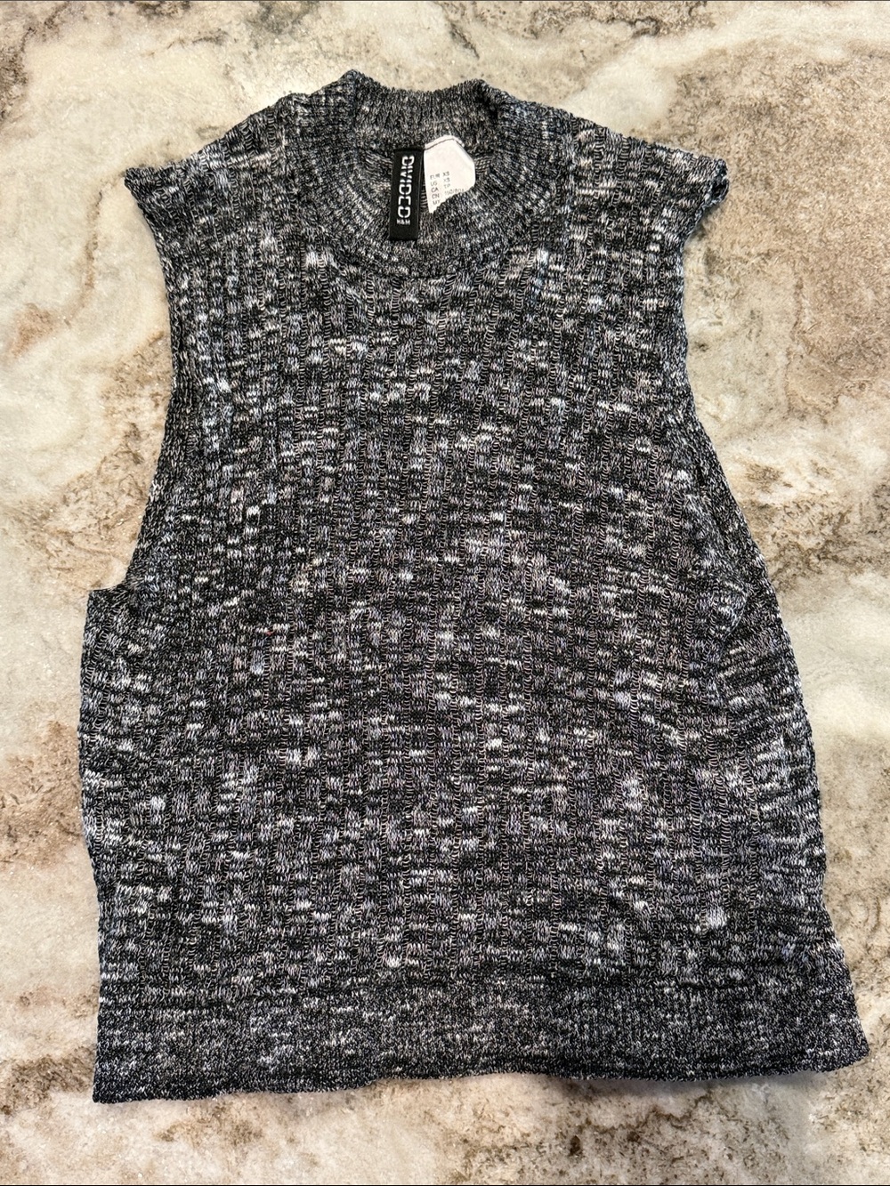 H&M Black & White Marled Knit Sleeveless Crop Tank